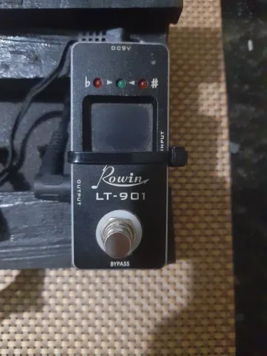 Afinador Rowin LT 901