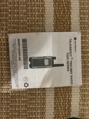 Par de Rádio Comunicador Digital Motorola 10 km de Alcance 