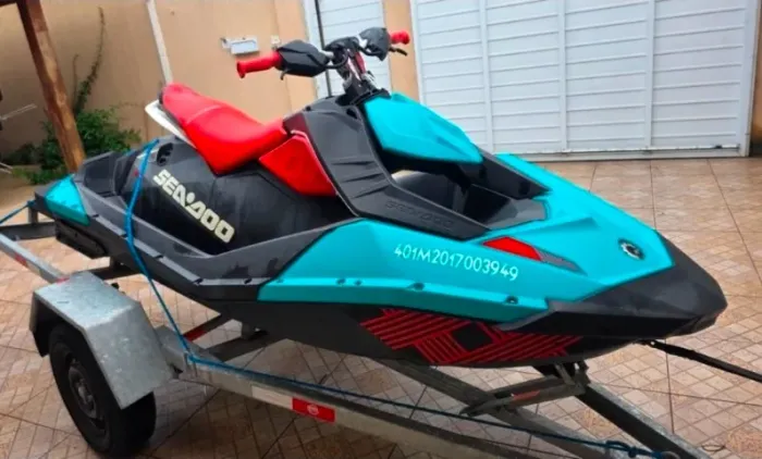 Jet-ski Spark Trixx Seadoo ano 2016