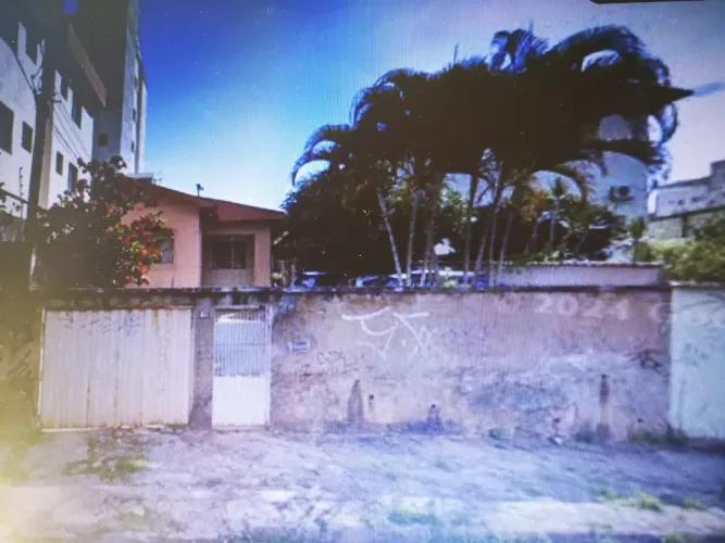 Lote 420m² Ótima Localização e Topografia Duas Frentes