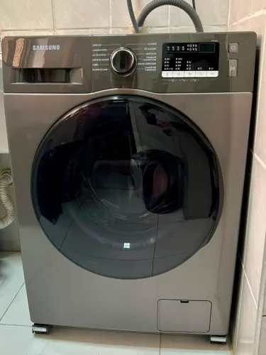 Lavadora Samsung 11kg Inverter WW11T4040BX/AZ - Impecável e Pronta para Uso