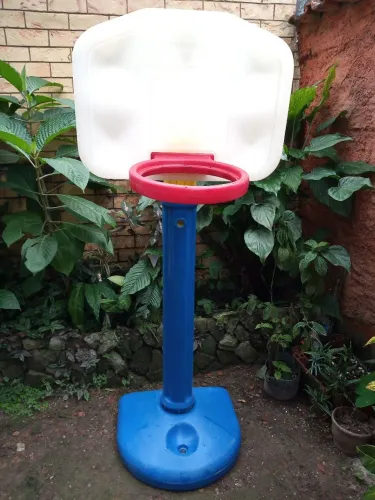 Tabela de basquete infantil usada