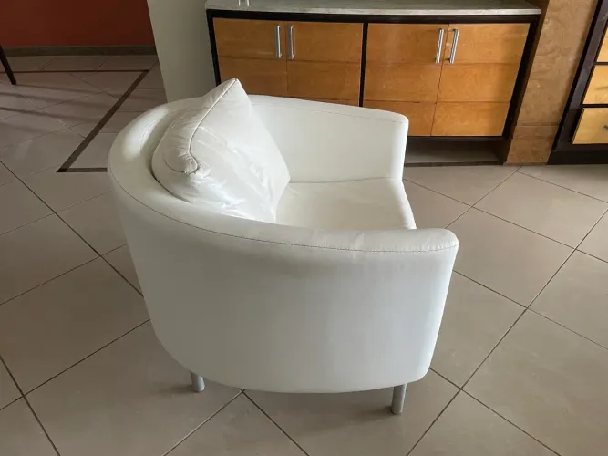 Poltrona Sacaro apenas 300,00