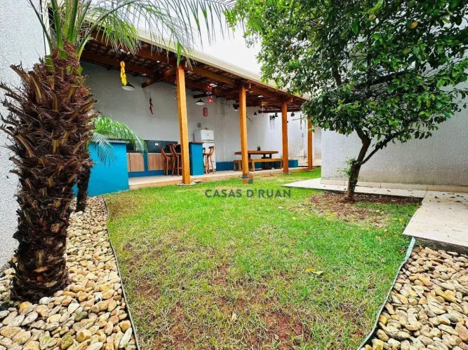Casa com 4 dormitórios para alugar, 270 m² por R$ 11.740,82/mês - Vila Ipojuca - São Paulo