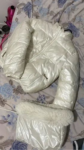 Puffer Off Dupla Face e touca removível 