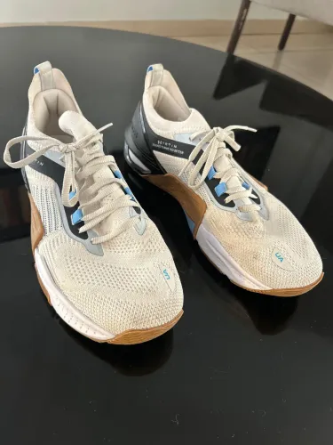Tênis Under Armour
