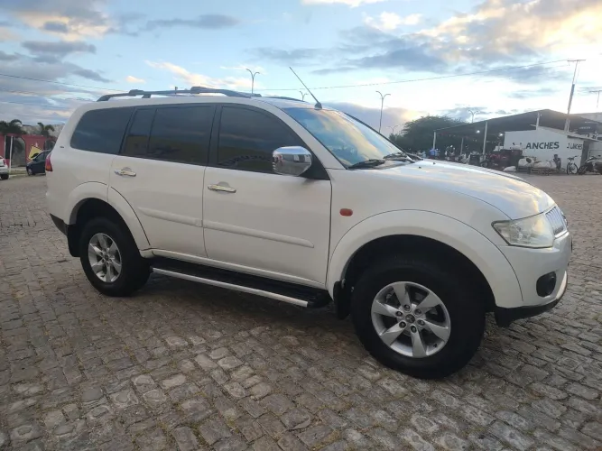 Mitsubishi Pajero Dakar HPE 3.2 4X4 T.I Dies 5P AUT 2012