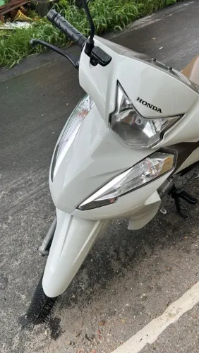 Honda biz 125 completa, econômica e muito conservada