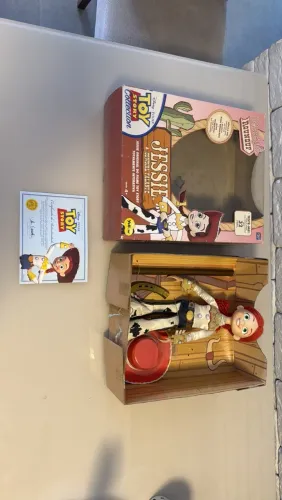 Jessie Signature Collection