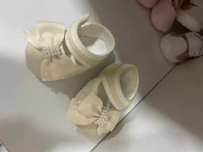 Sapatinhos baby menina dois pares