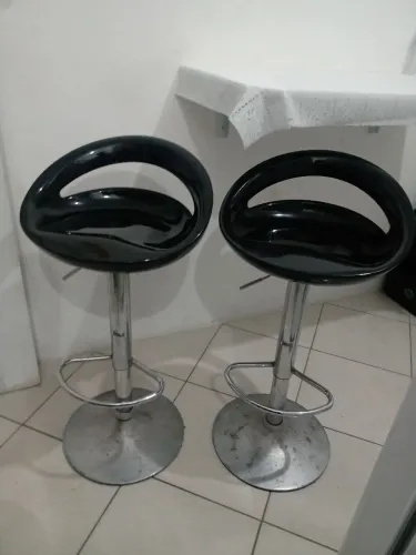 2 banquetas por 100,00