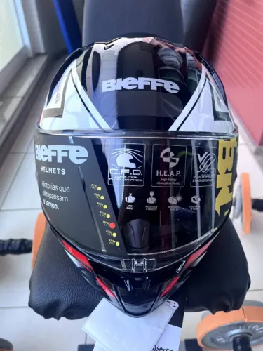 Capacete  BIEFFE B-FAST TOP de linha n 60 Novo Na Caixa Com Óculos Interno Retrátil