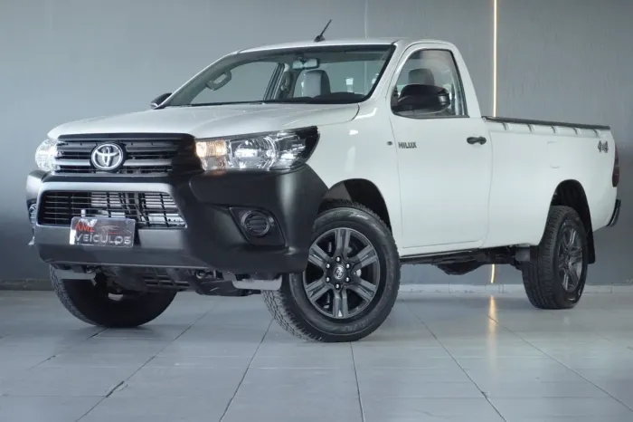 Toyota Hilux CS 4X4 2.8 TDI Diesel Mec. 2024