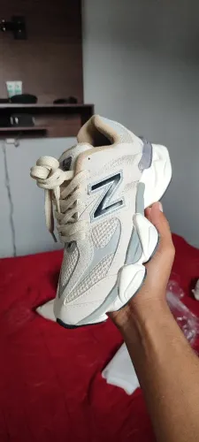 Tênis New Balance 9060 tamanho 41