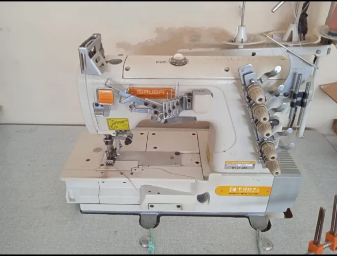 Máquina de costura