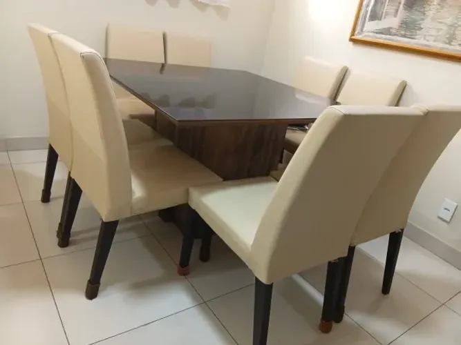 Sala de jantar linda.