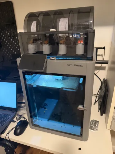 Impressora 3D Bambu Lab P2S Combo + AMS 2 Pro + 3 Filamentos - Pouco Uso