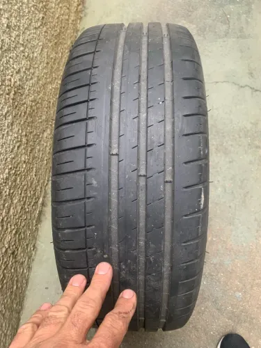 Pneu 205/45/17