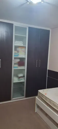 Armário embutido  5 portas