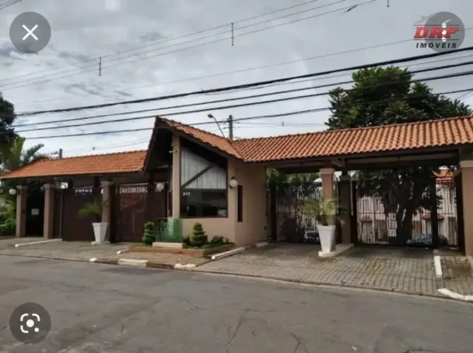 Sobrado em Condomínio Fechado com 3 Dormitórios Suíte Planejados - lazer completo