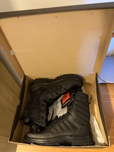 BOTA INVICTUS
