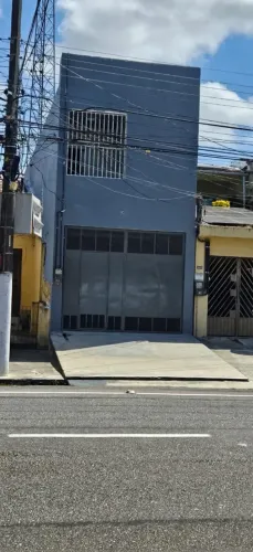 casa de dois pavimentos para alugar!