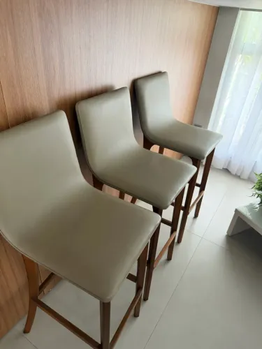 Vendo 3 banquetas para balcão