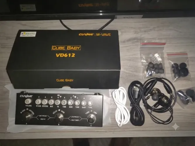 ? Pedaleira M-VAVE Cube Baby + ? Fone de Ouvido QKZ AK6 Novos | Kit Completo | R$ 250