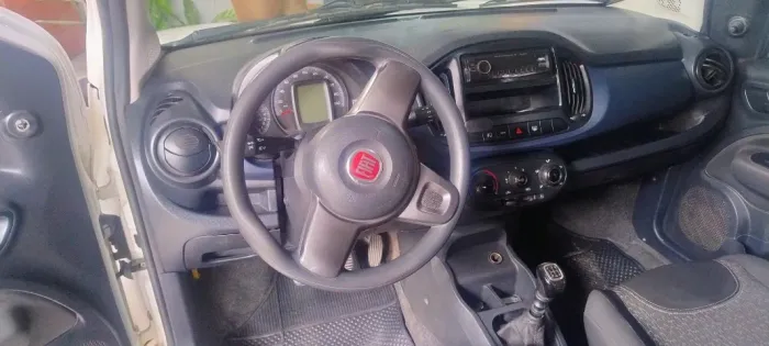 Fiat Uno Attractive 1.0 EVO Fire Flex 8V 5P 2021