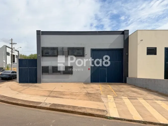 Galpão 220m² Centro Empresarial Coplan com Escritório e Acesso à Avenida Potirendaba