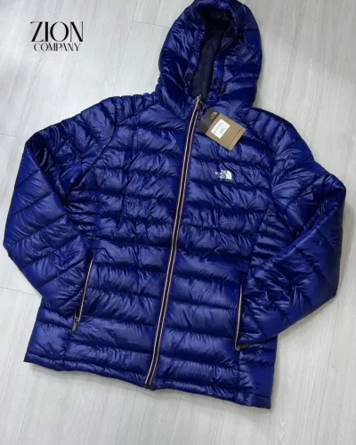 JAQUETA THE NORTH FACE REVERSIBLE 2 EM 1 ?
