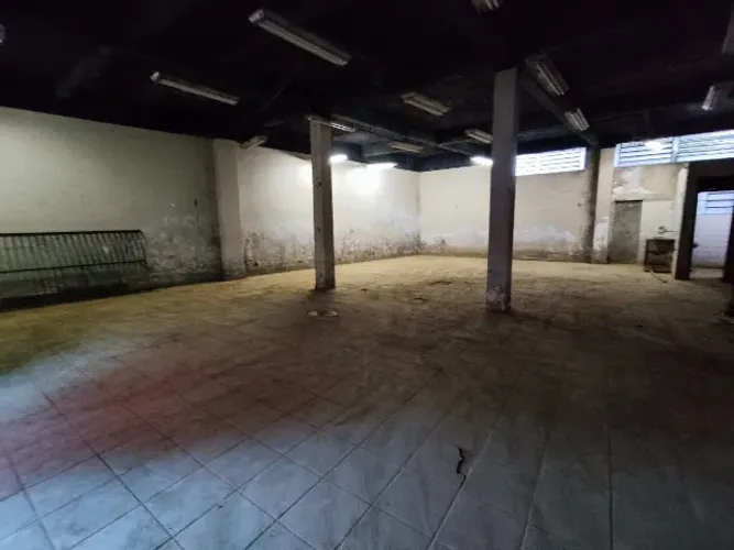 Depósito Galpão ~180m² em Cariacica
