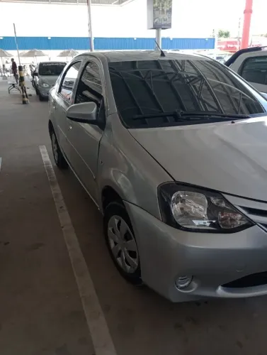 Toyota Etios X Sedan 1.5 Flex 16V 4P Mec. 2014
