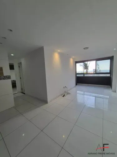 Apartamento mobiliado e projetado com 2 quartos no Edifício Caravelle Residence