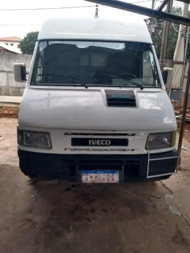Iveco Daily Furgão Longo 49.1 8V2 2.8 120cv Diesel Mec. 2001