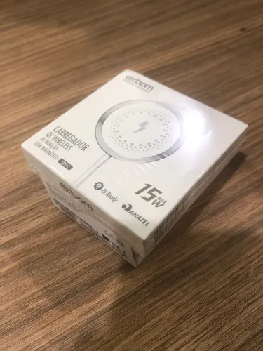 Carregador sem fio magnético kaidi 15W para iPhone 8 ao 16 pro Max branco