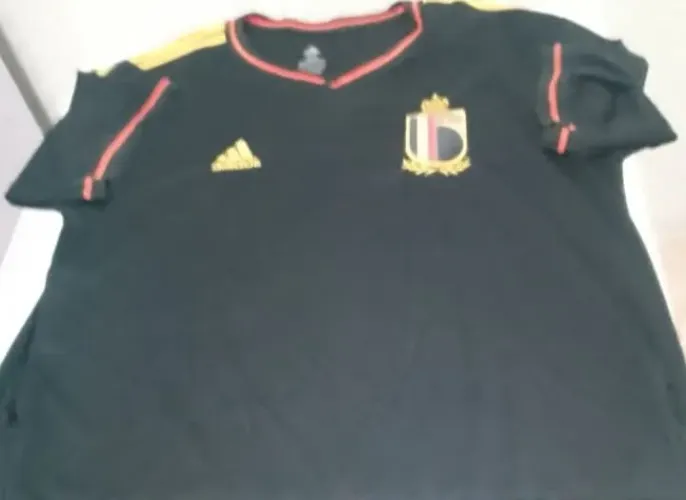 Camisa Preta da Bélgica