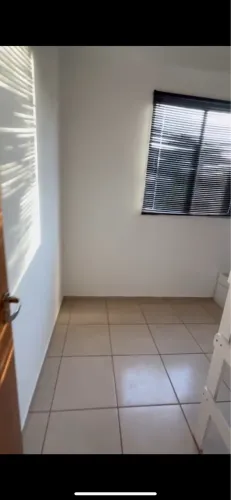 Alugo apartamento