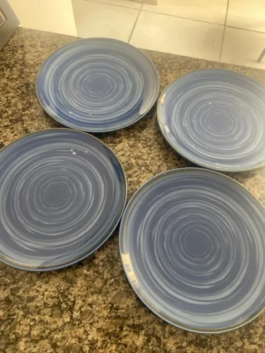 4 pratos rasos