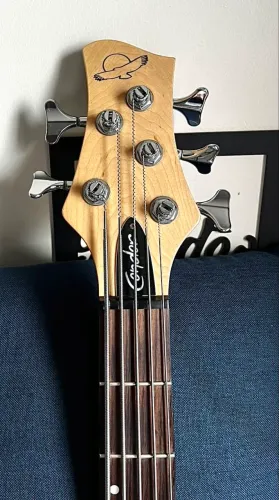 Baixo 5 cordas Ativo Condor CP-50 Signature Celso Pixinga