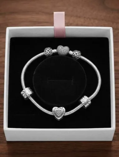 Pulseira Pandora com Acessórios | todos originais