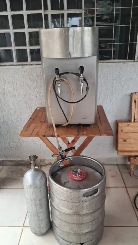 Vende-se essa chopeira 2 bicos completa