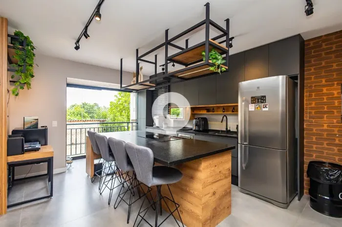 APARTAMENTO DESOCUPADO COM 67M² BACACHERI/TINGUI - 2 QUARTOS 1 VAGA