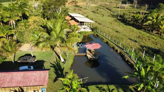 Chácara à Venda em Guarapari-ES | 10.000 m², casa, piscina, riacho, lagoa e grande potenci
