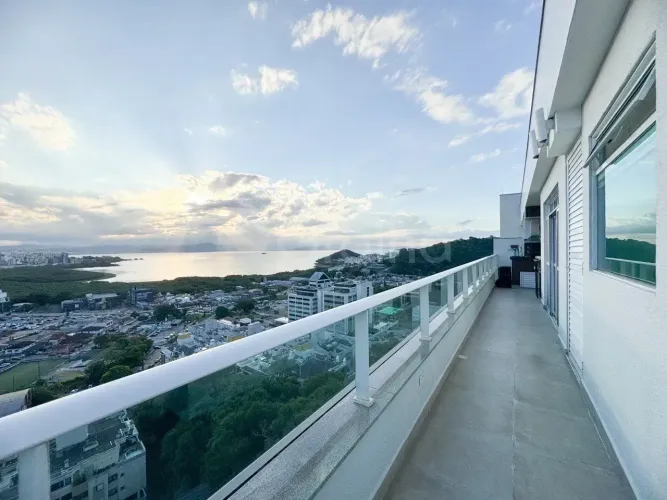 Imóvel para venda possui 125 metros quadrados com 2 quartos em Itacorubi - Florianópolis -