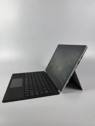 Microsoft Surface Pro 5 i7 8GB 256GB + Carregador | Bateria Excelente