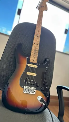 Guitarra Stratocaster by fender customizada