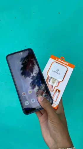 Moto G05 128GB Excelente Estado 
