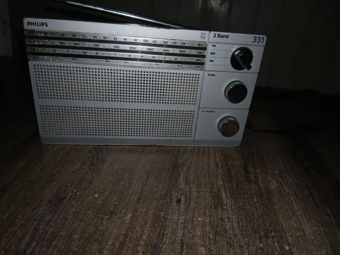 Radio philips 331 3 band