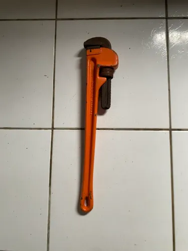 Chave de grifo tubo 227/24 pesada